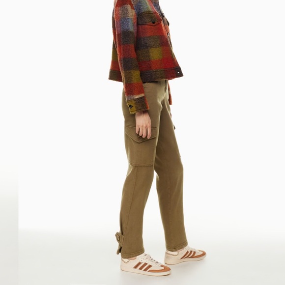 Aritzia Cargo Pants - Picture 2 of 5